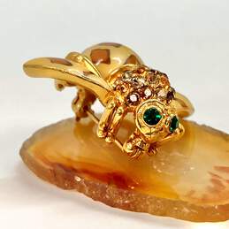 Designer Joan Rivers Gold-Tone Green Stone Honey Bee Fashionable Brooch
