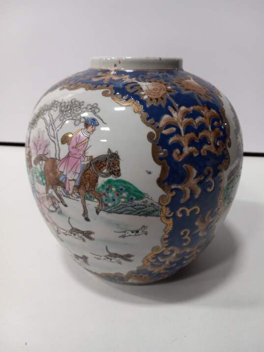 WBI Oriental Hand Painted Vase image number 4