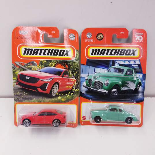 Lot of 7 Assorted Matchbox Toy Cars image number 3