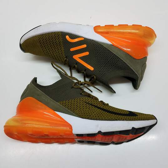 Nike Air Max 270 Flyknit Men's Size 11.5 image number 3