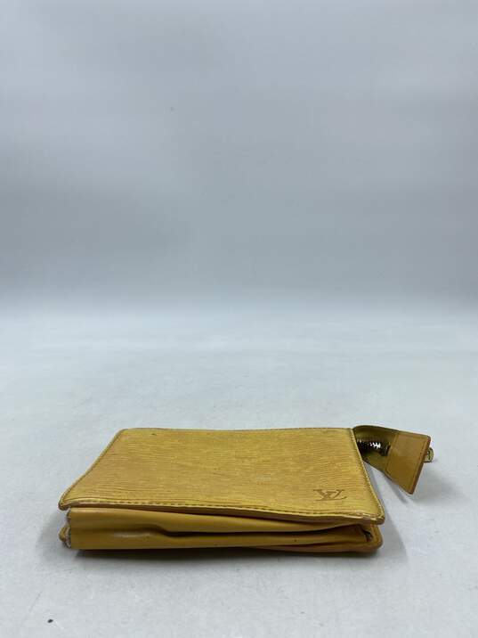 Louis Vuitton Yellow Wallet - Size One Size image number 3