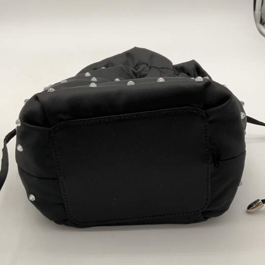 Womens Black Inner Pocket Chain Strap Drawstring Fashionable Bucket Bag image number 5