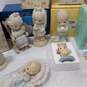 Precious Moments Lot of 18 Figurines Boxed & Loose image number 3