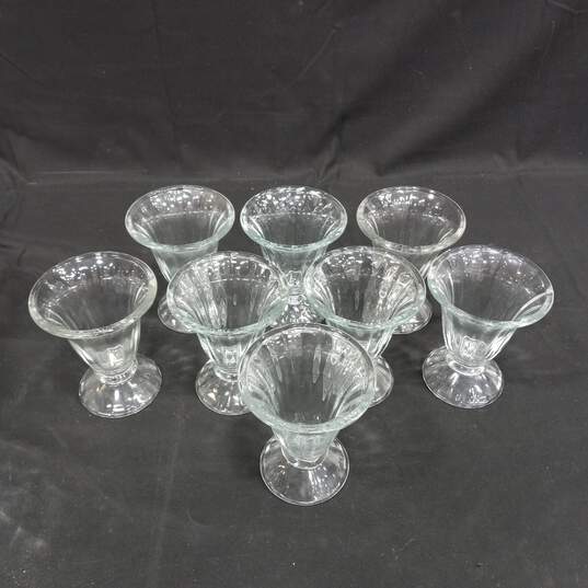 Set of 8 Vintage Glass Parfait Dishes image number 1