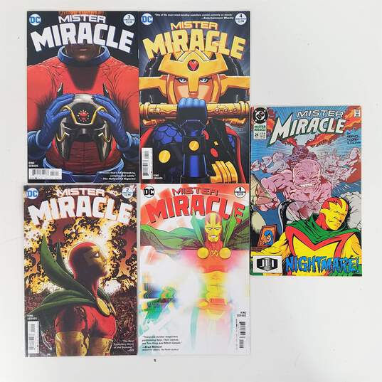 DC Mister Miracle Comic Books image number 4
