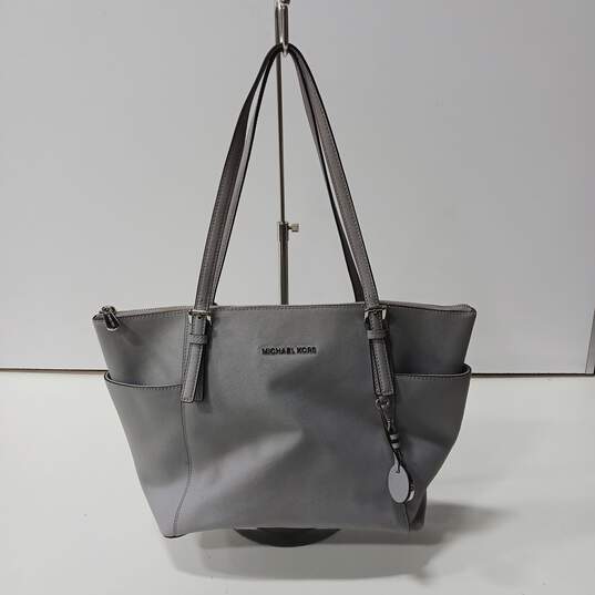 Michael Kors Gray Leather Tote Purse image number 1