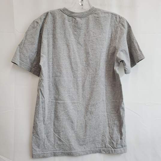 Gray Nike t shirt with autograph S image number 2