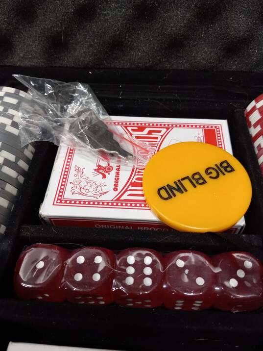 Tournament Poker Chips with Case & Cards image number 4