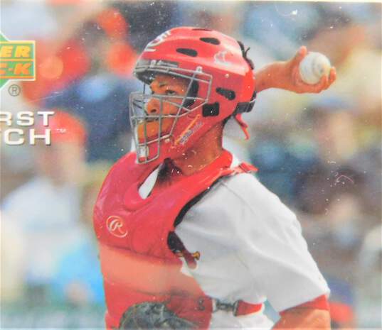 2005 Yadier Molina Upper Deck First Pitch Star Rookies Cardinals image number 3