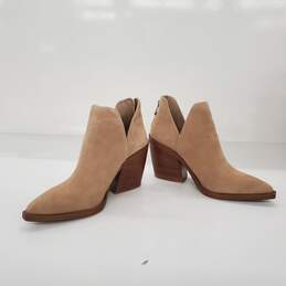 Vince Camuto Women's Gigietta Tan Suede Chelsea Stacked Heel Ankle Boots Size 7M alternative image