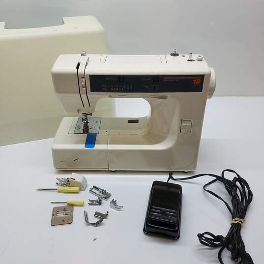 Vintage Kenmore 385 1278180 12 Stitch Sewing Machine image number 1