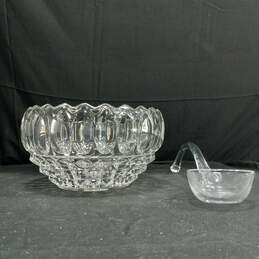 Indiana Glass Heavy Glass Punch Bowl And Glass Ladle alternative image
