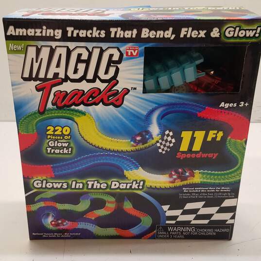 Magic Tracks Glow in The Dark Race Track image number 1