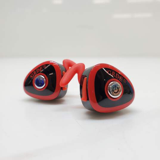 Red and Black Bluetooth Earbuds image number 1