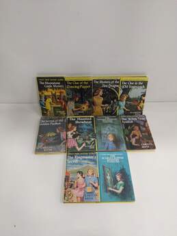 Bundle of 10 Vintage Volume 31 Through 40 Nancy Drew Books