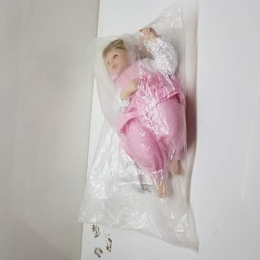 Collectable Dolls Inside Original Polybag image number 1