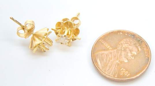14k Yellow Gold 0.42CTTW Diamond Floral Stud Earrings 1.5g image number 5