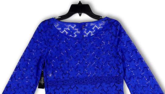 NWT Womens Blue Floral Lace Round Neck 3/4 Sleeve Short Sheath Dress Size 8 image number 4