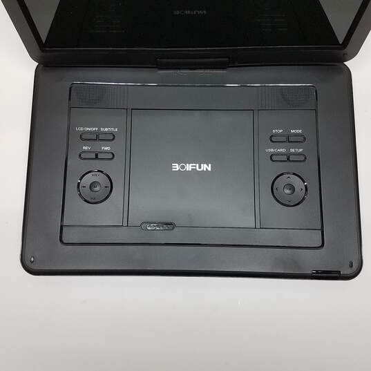 BOIFUN Portable DVD Player with 14in Large HD Swivel Screen Model BFN-161 image number 2