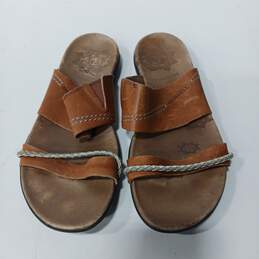Women’s Merrell Leather Slip-On Sandals Sz 10