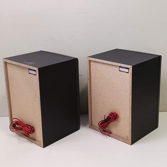 Pair Of RCA Speakers Model RP-8593A image number 2
