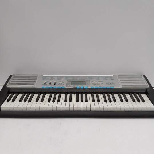 Casio LK-20 Electronic Keyboard image number 1