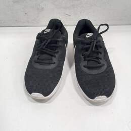 Nike Tanjun Men's Black & White Sneakers Size 10