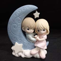 Precious Moments I Love You To The Moon And Back Porcelain Figurine 152016 alternative image