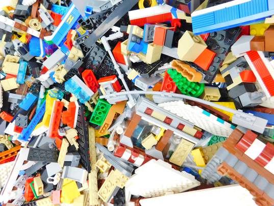 11.0 LBS Assorted LEGO Creator Expert Bulk Box image number 5