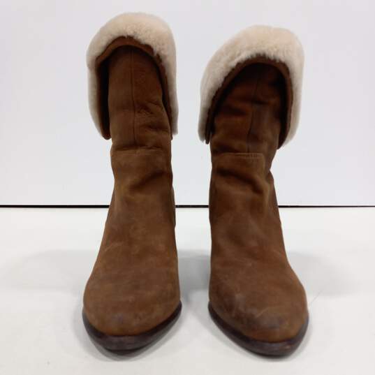 Ugg Women's Chestnut Suede Layna Ankle Boots Size 7.5 image number 4