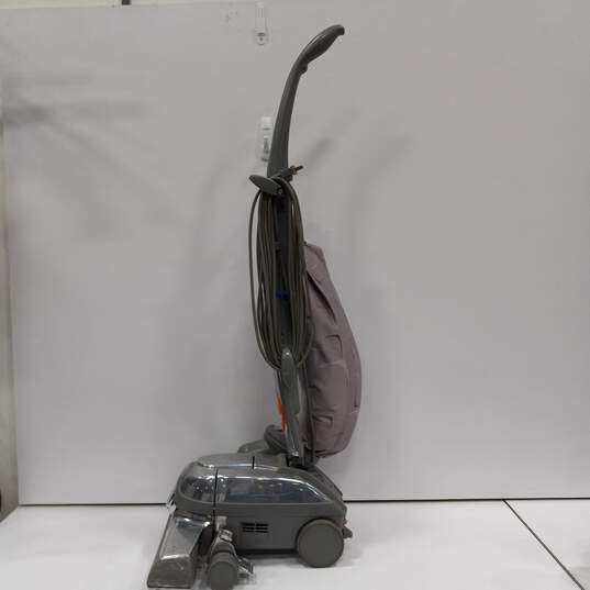 Kirby Avalir Sentria G10D Bagged Upright Vacuum Cleaner image number 3