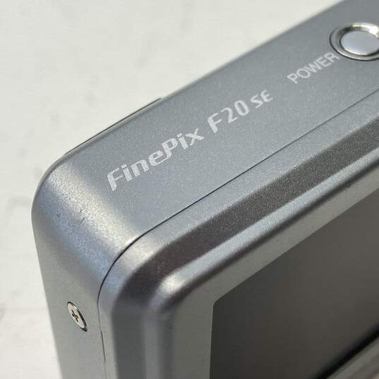 Fujifilm FinePix F20 6.3MP Compact Digital Camera image number 5