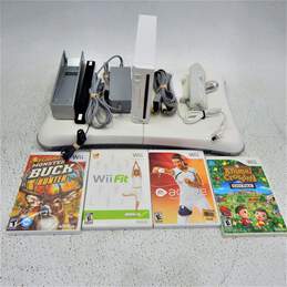 Nintendo Wii In Original Box W/ Four Games Active