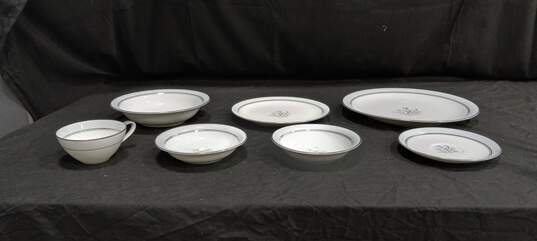 Set of 7 Vintage Bluebell Floral Bowls, Plates, Tea Cup & Saucer image number 2
