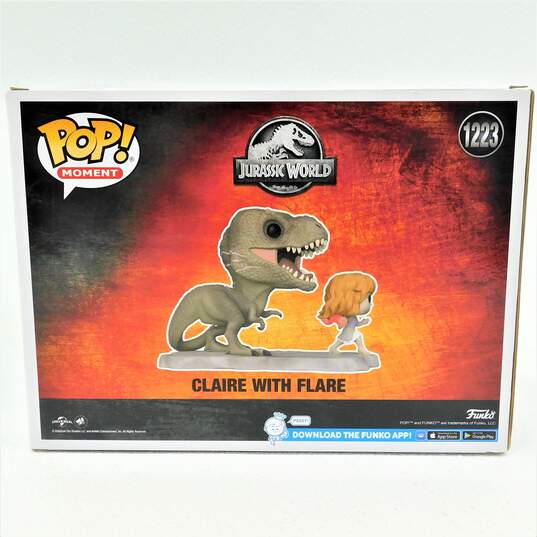 Funko Pop! Moment 1223 Jurassic World Claire With Flare (Walmart Exclusive) image number 3
