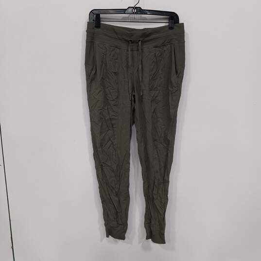 Buy the Lululemon Women's Grey Activewear Pants Size 8