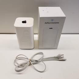 Apple AirPort Extreme Base Station Bundle of 2 (A1521, A1470)