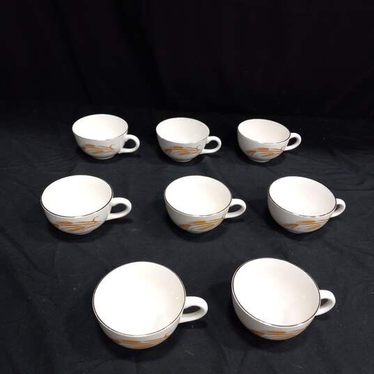 Bundle of 10 Homer Laughlin Golden Wheat White & Gold Tone Trim Ceramic Plates w/8 Matching Tea Cups image number 3