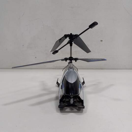 Sky Rover Renegade Indoor/Outdoor Toy Helicopter w/ Remote Control image number 5