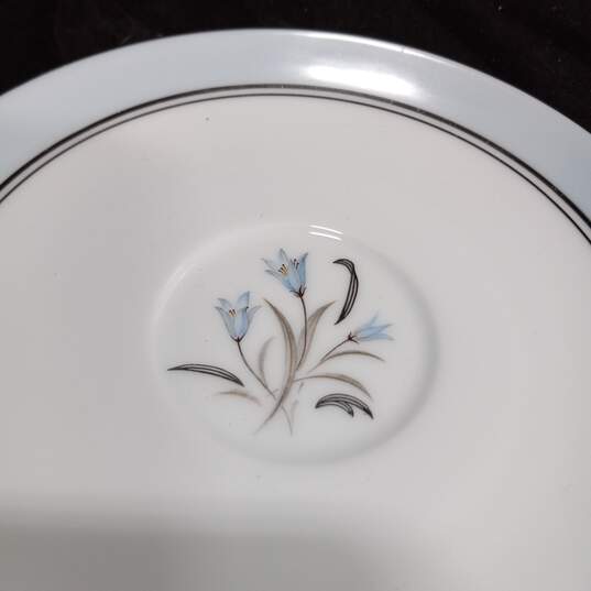 Set of 6 Vintage Bluebell Floral Bowls, Plates, Tea Cup & Saucer image number 6