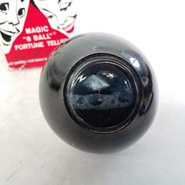 Vintage Magic 8-Ball Fortune Teller alternative image
