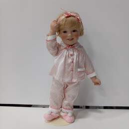 Elke Hutchens Shirley Temple Doll w/Stand