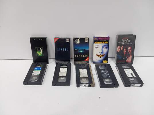 Bundle of 10 Assorted VHS Movies image number 4