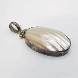 Sterling Silver MOP Ridged Dome Shape Oval Pendant 11.4g