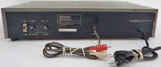 VNTG Technics Model ST-GM11 FM/AM Stereo Tuner w/ Cables image number 5