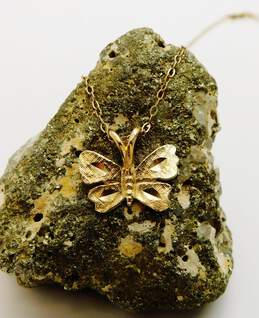14K Yellow Gold Etched Butterfly Pendant Fine Chain Necklace 1.4g alternative image