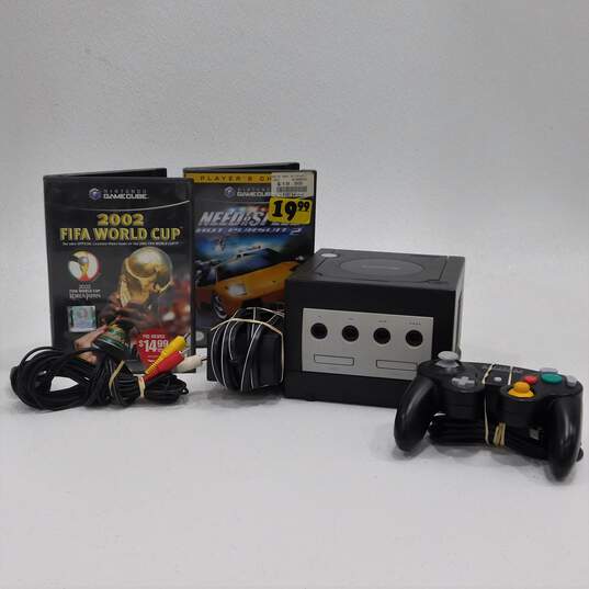 Nintendo GameCube w/ 2 Games Need for Speed Hot Pursuit 2 image number 1