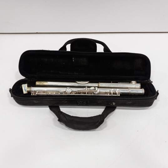 Artley Silver Flute, In Case image number 1
