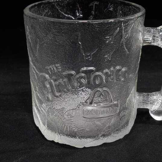 Vintage Pair of Flintstones Glasses image number 6