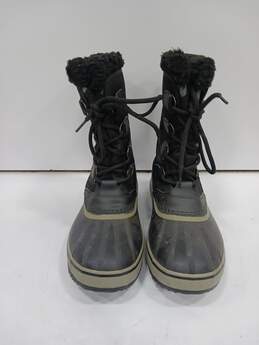 Sorel Size 8 Black Boots